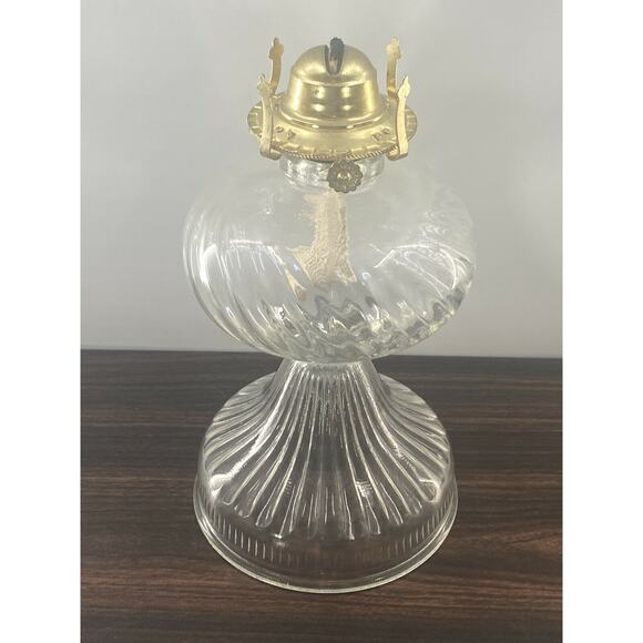 Vintage Lamplight Farms Austria Ribbed Clear Glass Pedestal Oil Lamp Base 11" - Picture 7 of 11